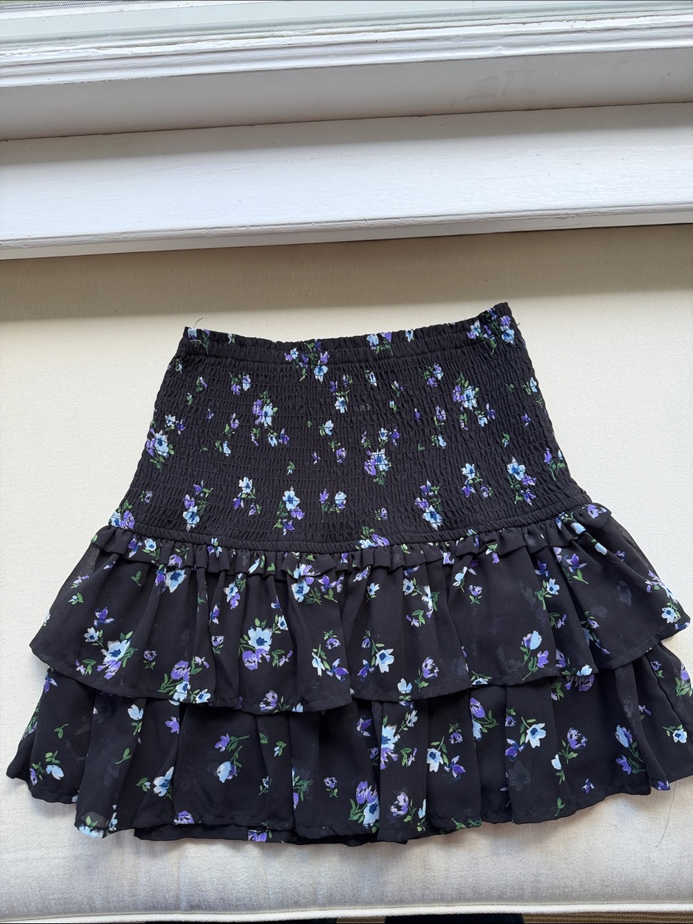 WAYF Black Floral Tiered Mini Skirt SIZE XS